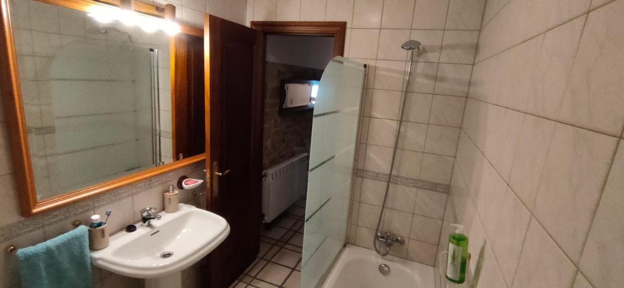 فيلا Casa Do Santo سانتياغو دي كومبوستيلا المظهر الخارجي الصورة